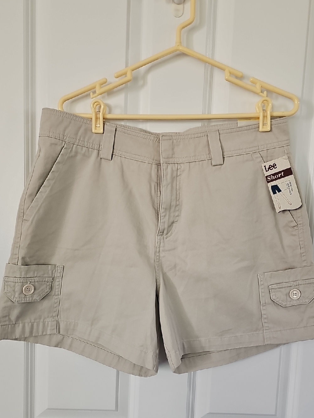 Lee Khaki/Tan Cargo Shorts